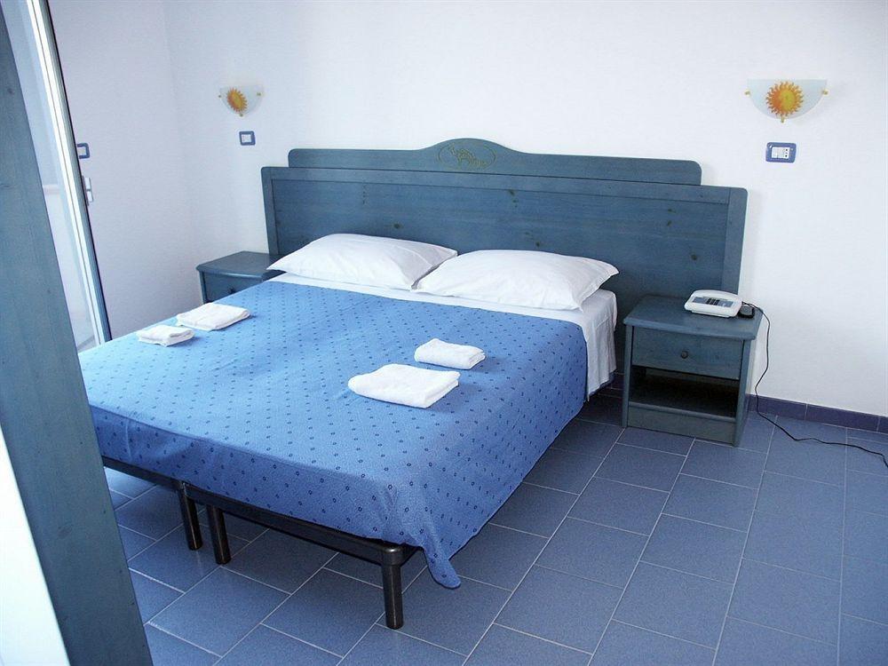 Oasi Azzurra Messina Exterior foto