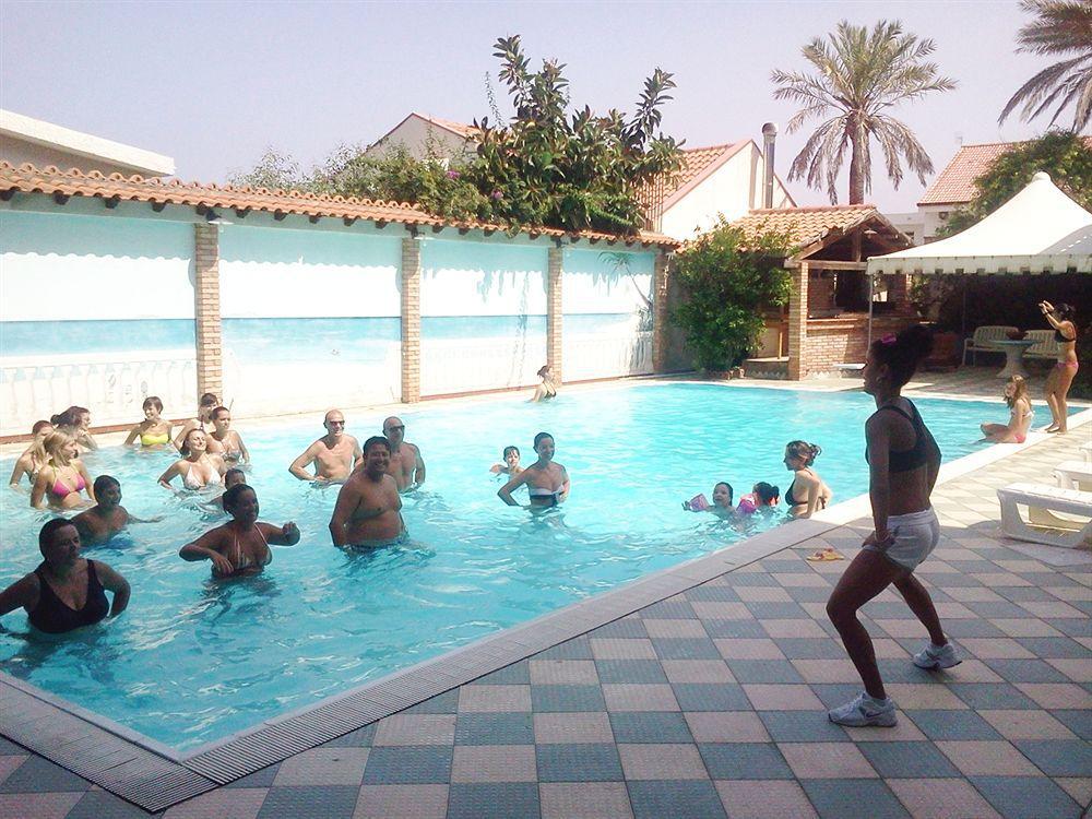 Oasi Azzurra Messina Exterior foto