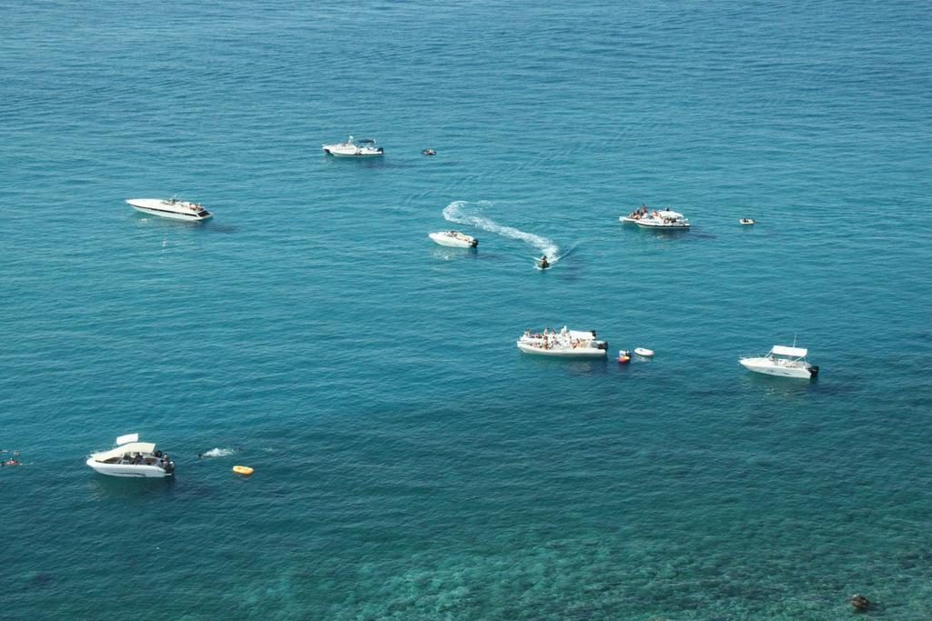 Oasi Azzurra Messina Exterior foto