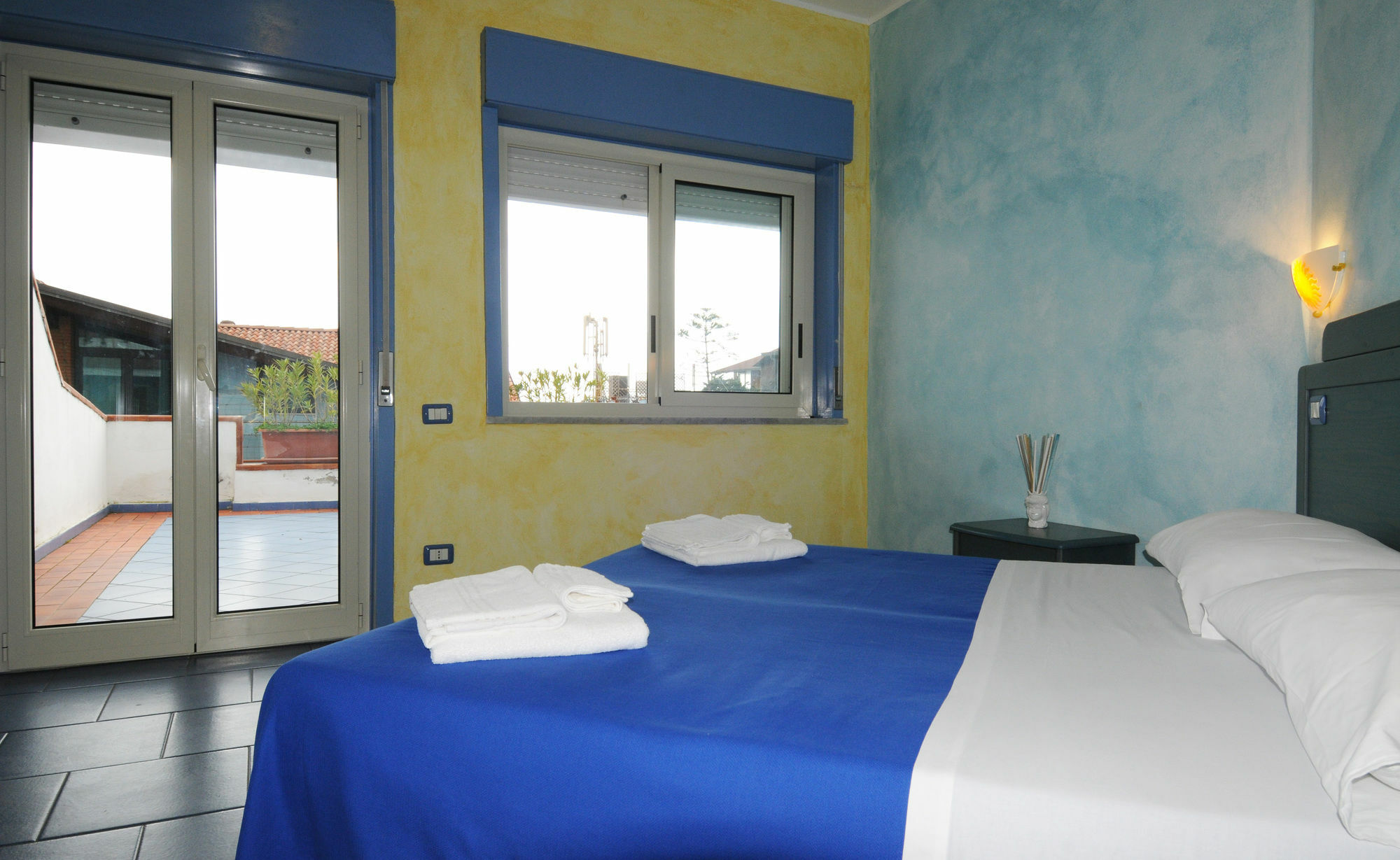 Oasi Azzurra Messina Exterior foto