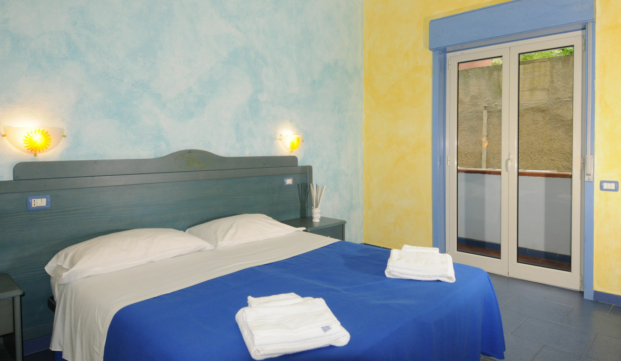 Oasi Azzurra Messina Exterior foto